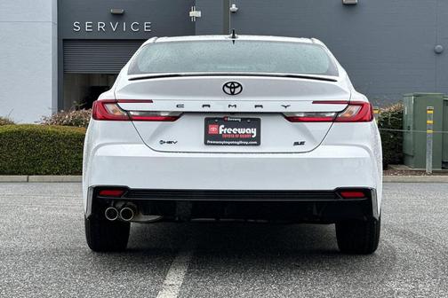 2026 Toyota Camry SE