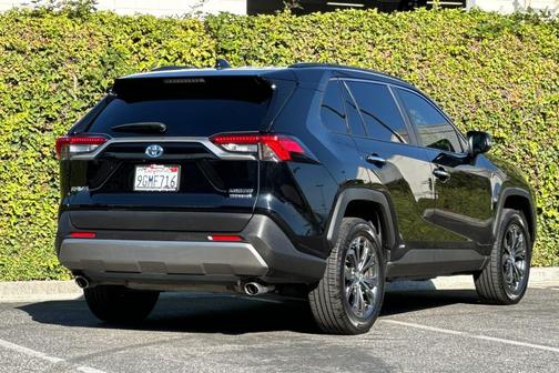 2023 Toyota RAV4 Hybrid Limited