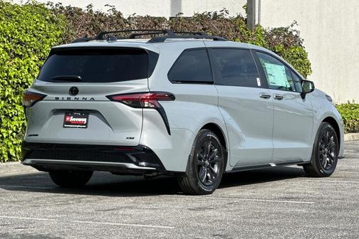 2026 Toyota Sienna XSE 7 Passenger