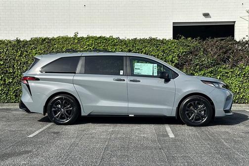 2026 Toyota Sienna XSE 7 Passenger