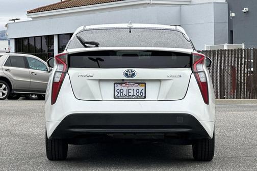2016 Toyota Prius Three