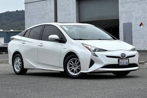 2016 Toyota Prius Three