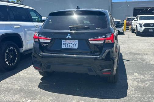 Labrador Black Pearl 2025 Mitsubishi Outlander Sport 2.0 ES