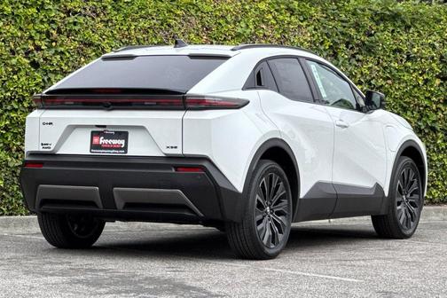 Wind Chill Prl 2026 Toyota C-HR XSE
