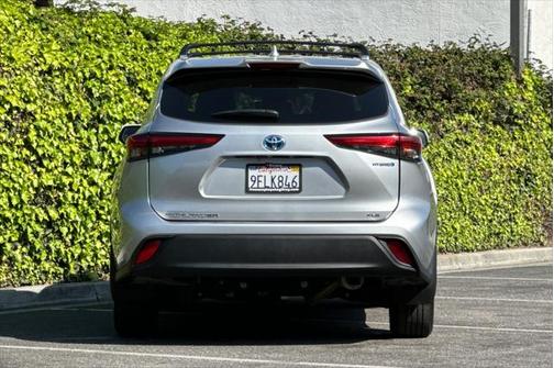 2023 Toyota Highlander Hybrid XLE