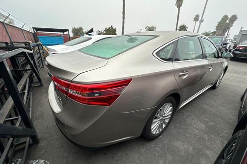 2015 Toyota Avalon Hybrid XLE Touring