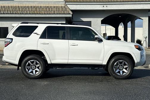 2022 Toyota 4Runner TRD Off Road Premium