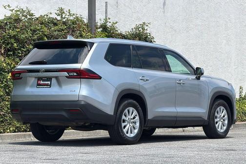 Celestial Silver Metallic 2025 Toyota Grand Highlander XLE