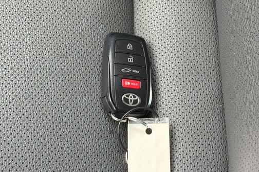 Celestial Silver Metallic 2025 Toyota Grand Highlander XLE