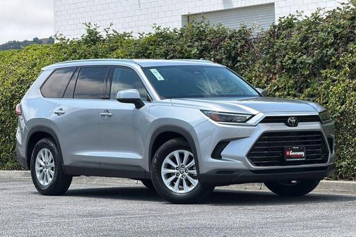 Celestial Silver Metallic 2025 Toyota Grand Highlander XLE
