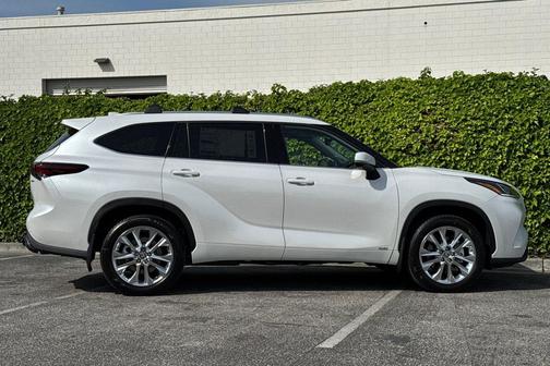 Wind Chill Prl 2026 Toyota Highlander Hybrid Limited
