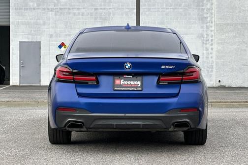 2023 BMW 540 i