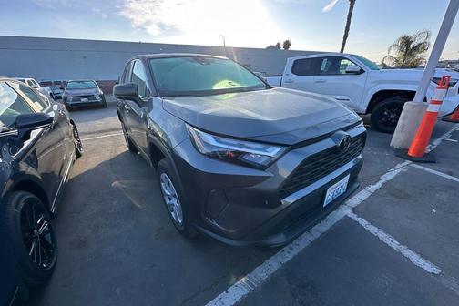 2025 Toyota RAV4 LE
