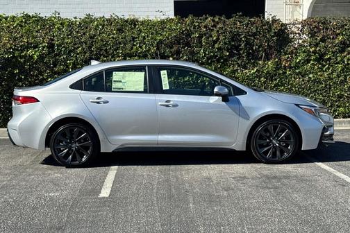 2026 Toyota Corolla Hybrid SE