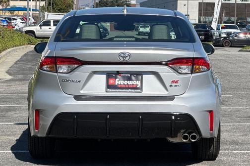 2026 Toyota Corolla Hybrid SE