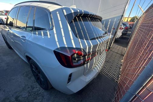 2023 BMW X3 xDrive30i
