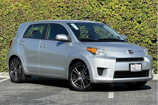 2014 Scion xD Base