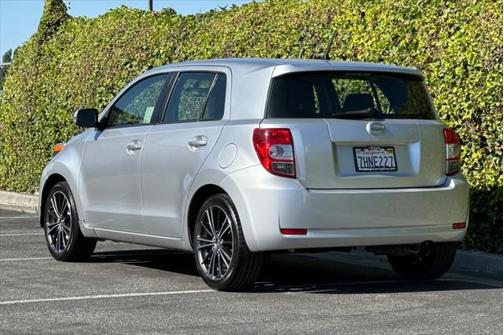 2014 Scion xD Base