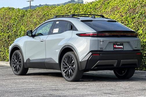 Cement 2026 Toyota C-HR