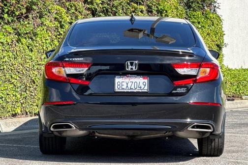 Crystal Black Pearl 2018 Honda Accord Sport 2.0T