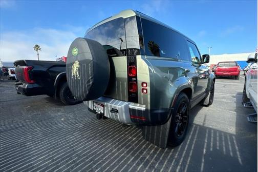 2024 Land Rover Defender 90 P300 S