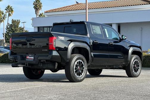 2025 Toyota Tacoma Hybrid TRD Off Road