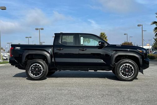 2025 Toyota Tacoma Hybrid TRD Off Road