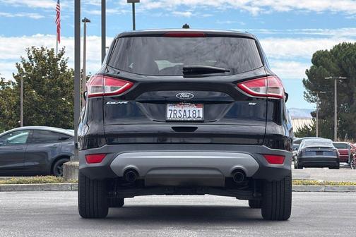 Shadow Black 2016 Ford Escape SE