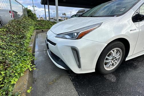 2020 Toyota Prius XLE
