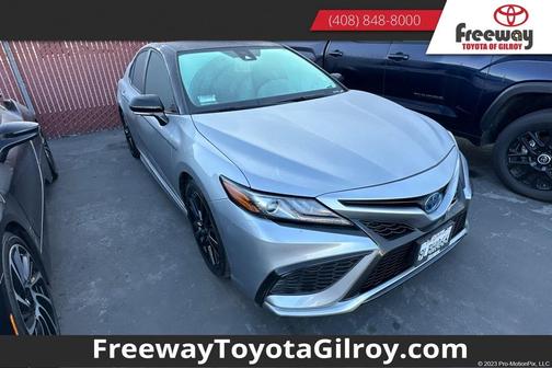 2024 Toyota Camry Hybrid SE