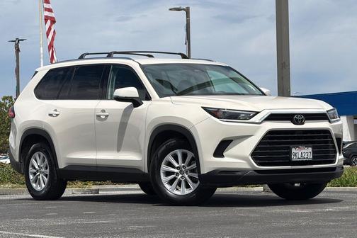 Cream 2024 Toyota Grand Highlander XLE