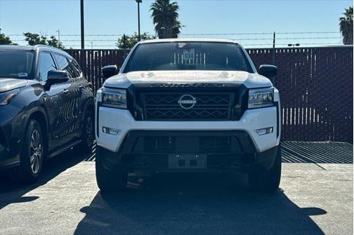 2023 Nissan Frontier SV