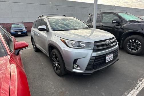 2018 Toyota Highlander SE