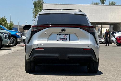 2025 Toyota bZ4X XLE