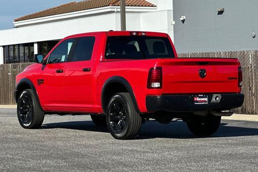 2024 RAM 1500 Classic Warlock Crew Cab 4x4 5'7' Box