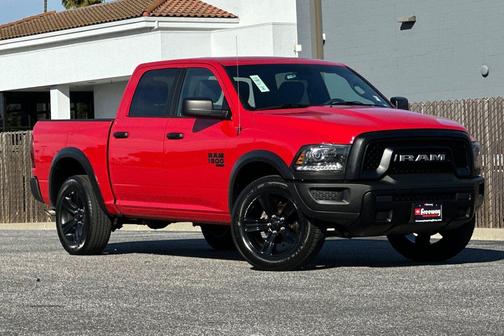 2024 RAM 1500 Classic Warlock Crew Cab 4x4 5'7' Box
