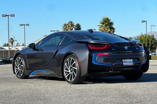 2014 BMW i8 Base