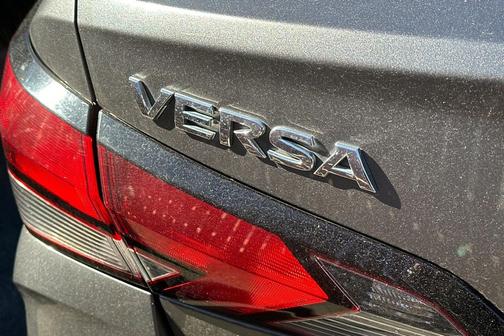 2020 Nissan Versa 1.6 S