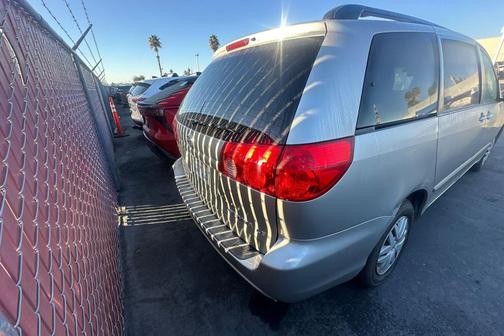 2009 Toyota Sienna CE