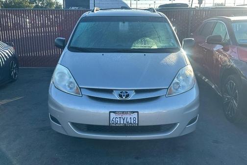 2009 Toyota Sienna CE