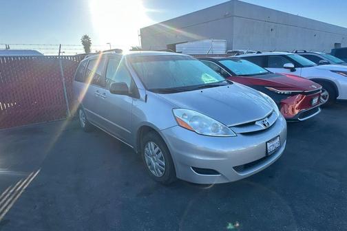 2009 Toyota Sienna CE