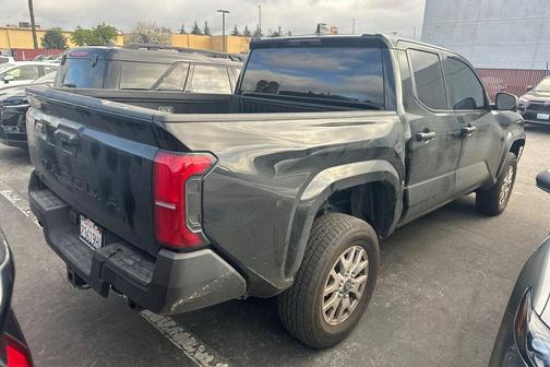 2025 Toyota Tacoma SR