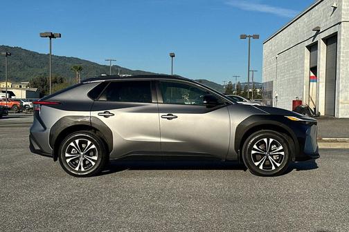 2024 Toyota bZ4X XLE