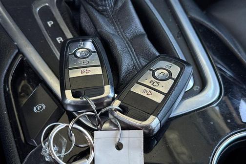 Ingot Silver 2017 Ford Edge Titanium