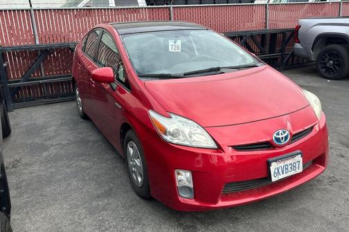 2010 Toyota Prius III