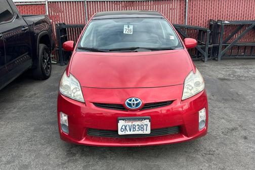 2010 Toyota Prius III