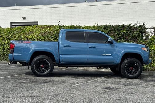 Cavalry Blue 2019 Toyota Tacoma TRD Sport