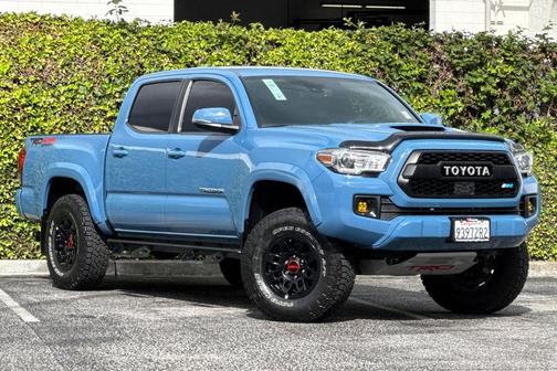 Cavalry Blue 2019 Toyota Tacoma TRD Sport