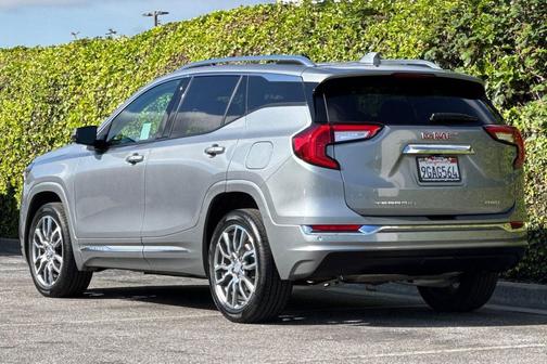 Sterling Metallic 2023 GMC Terrain Denali