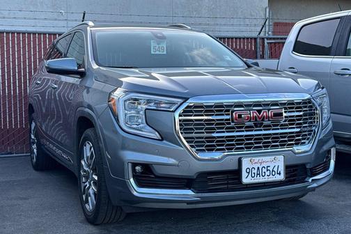 Sterling Metallic 2023 GMC Terrain Denali
